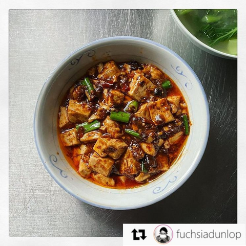 Why Does Sichuan (Szechuan) Food Make My Mouth Numb? The Science Behind Mala (麻辣) and Sichuan Pepper